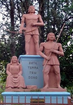 Monumento en Santo Ângelo, Rio Grande do Sul.