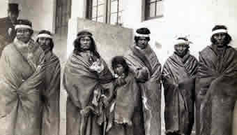 Tehuelches en la Exposición