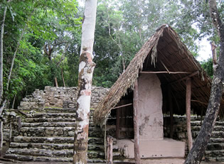 Estructura 10 de Cobá