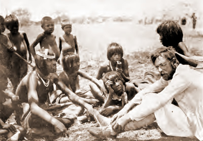 Con "Sus amigos los indios"