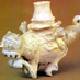 Vaso de Gargalo. Altura 18,9 cm.